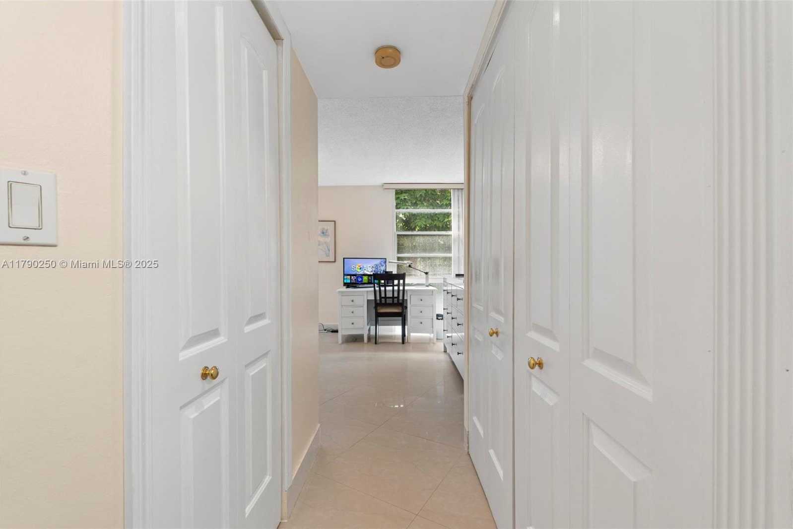 Small Image of 3401 NORTH COUNTRY CLUB DR #311, Aventura Number 17