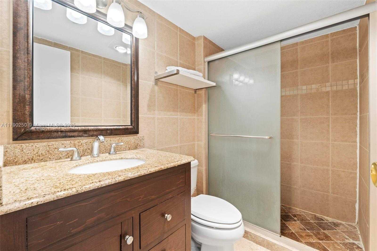 Small Image of 3401 NORTH COUNTRY CLUB DR #311, Aventura Number 23