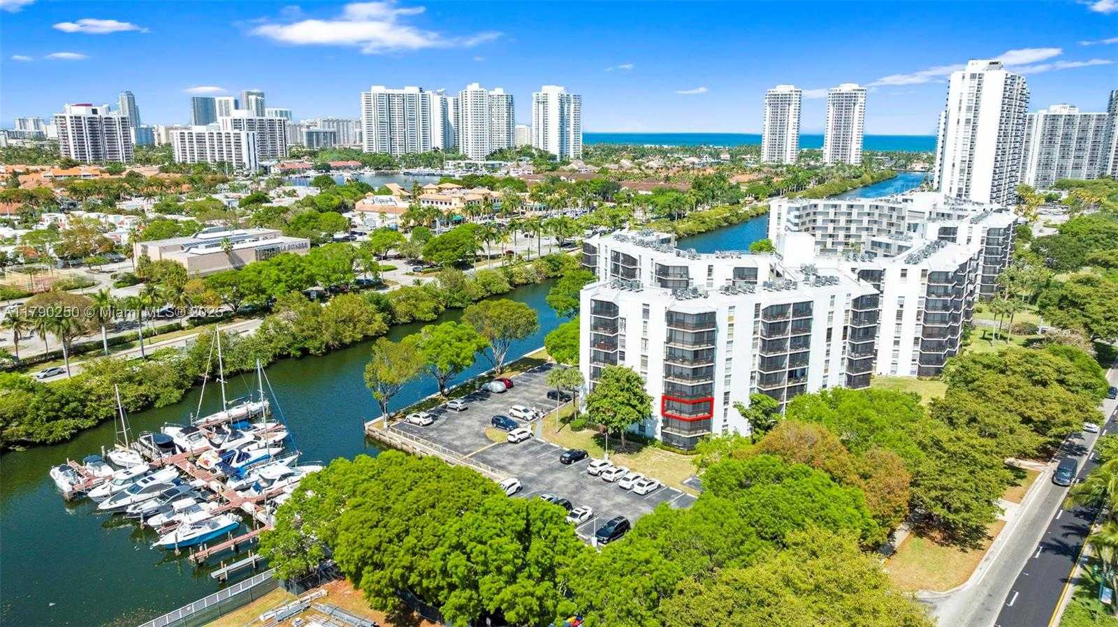 Small Image of 3401 NORTH COUNTRY CLUB DR #311, Aventura Number 28