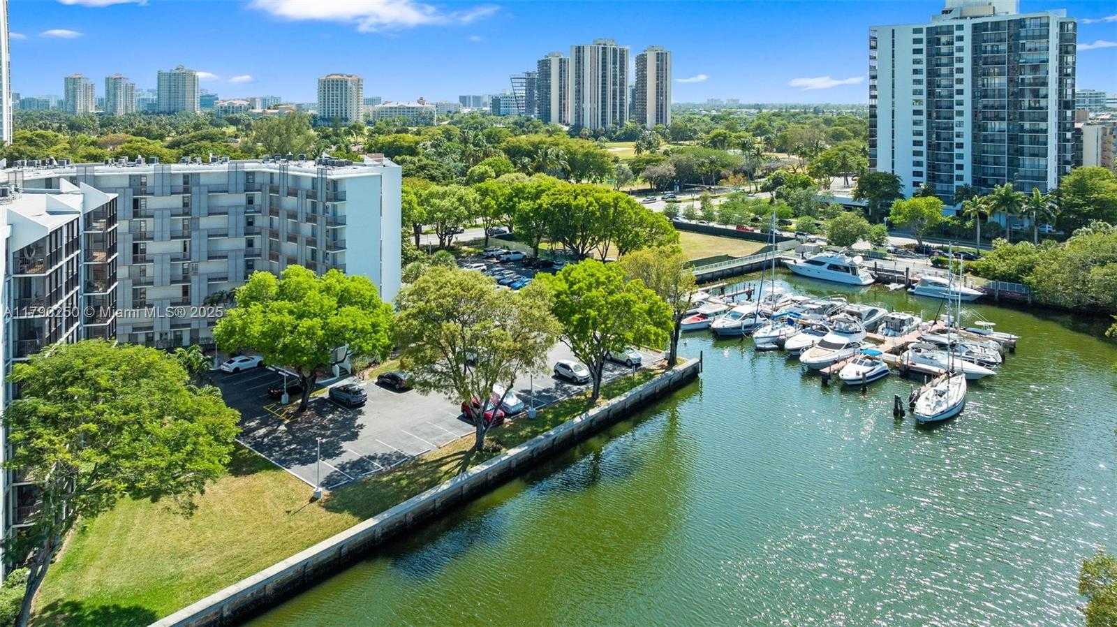 Small Image of 3401 NORTH COUNTRY CLUB DR #311, Aventura Number 31
