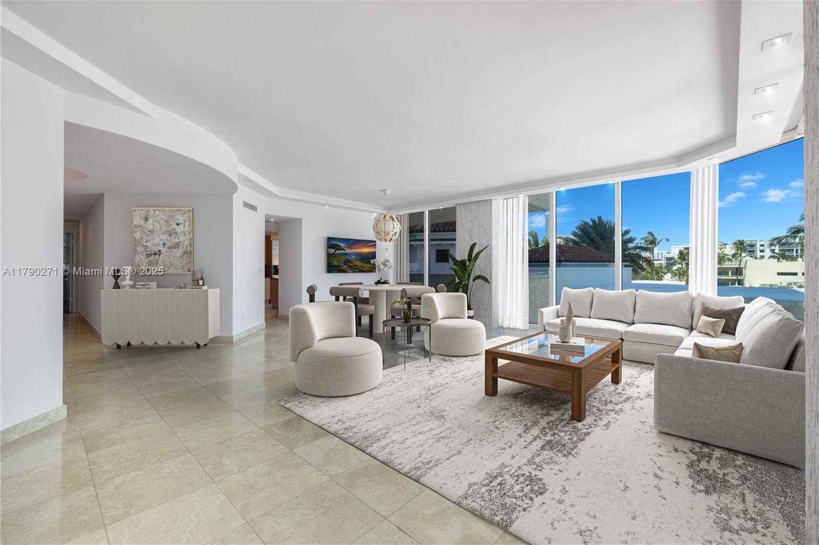 Small Image of 300 SOUTH POINTE DR #405, Miami Beach Number 2