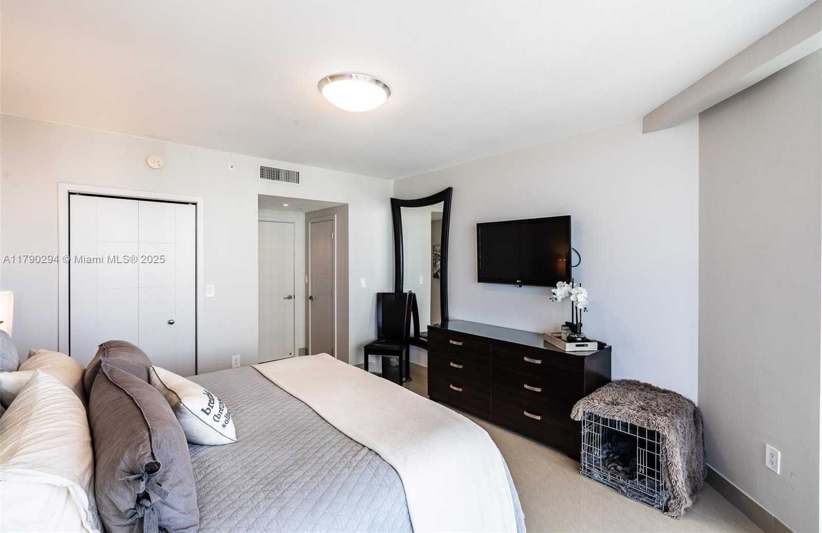 Small Image of 17375 COLLINS AVE #1606, Sunny Isles Beach Number 12