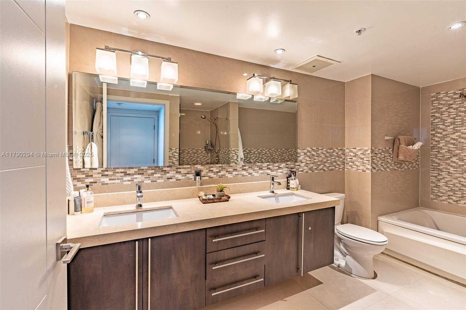 Small Image of 17375 COLLINS AVE #1606, Sunny Isles Beach Number 14