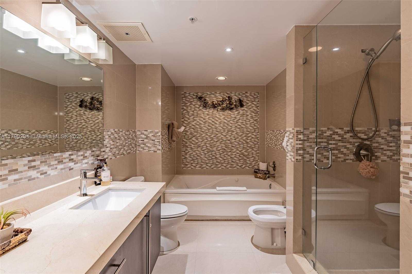 Small Image of 17375 COLLINS AVE #1606, Sunny Isles Beach Number 15