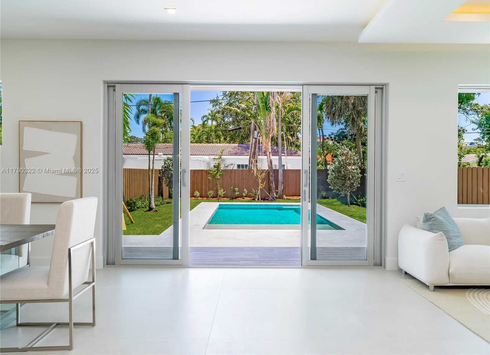 Small Image of 734 NORTH EAST 14TH AVE, Fort Lauderdale Number 11
