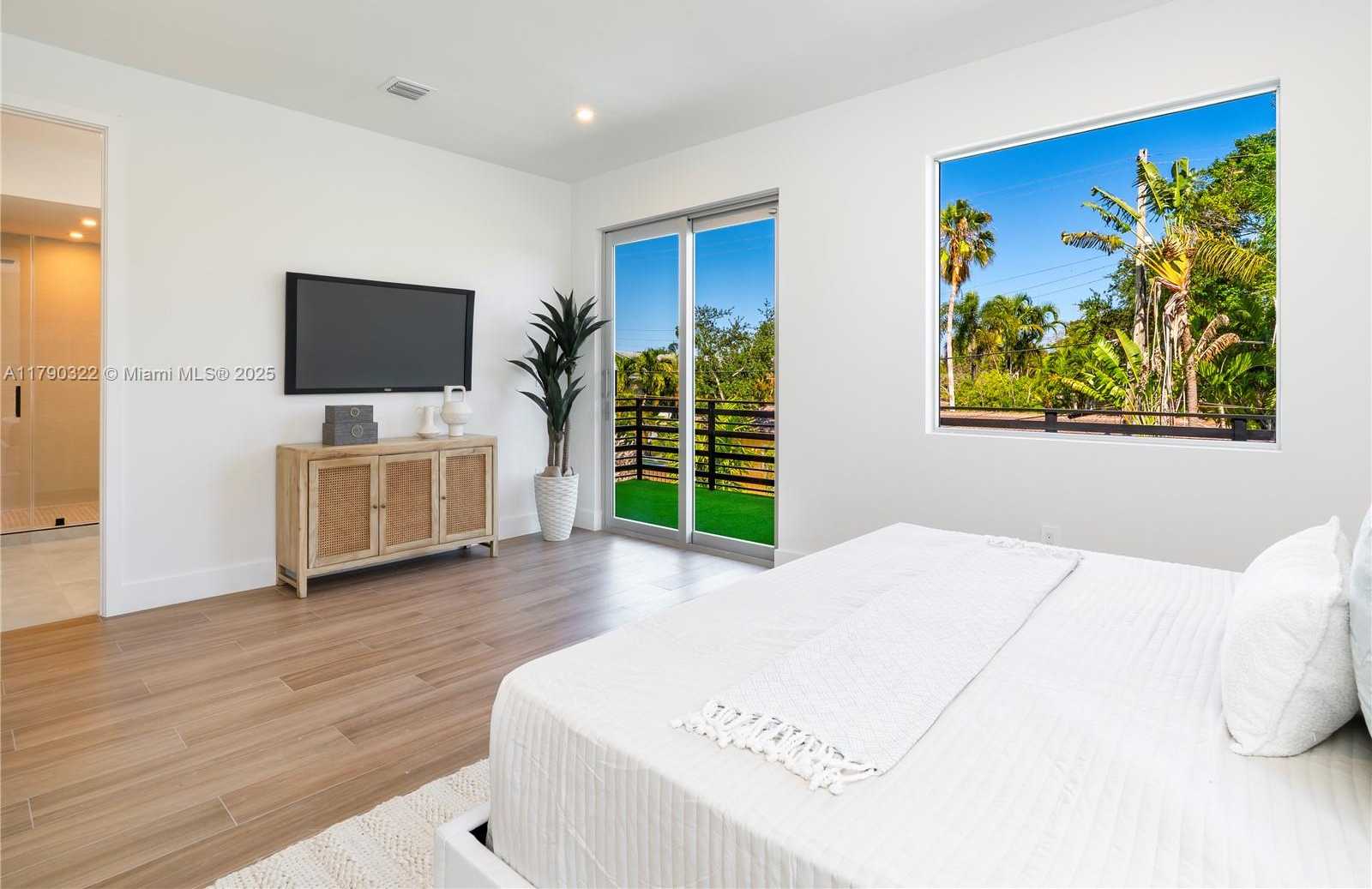 Small Image of 734 NORTH EAST 14TH AVE, Fort Lauderdale Number 14