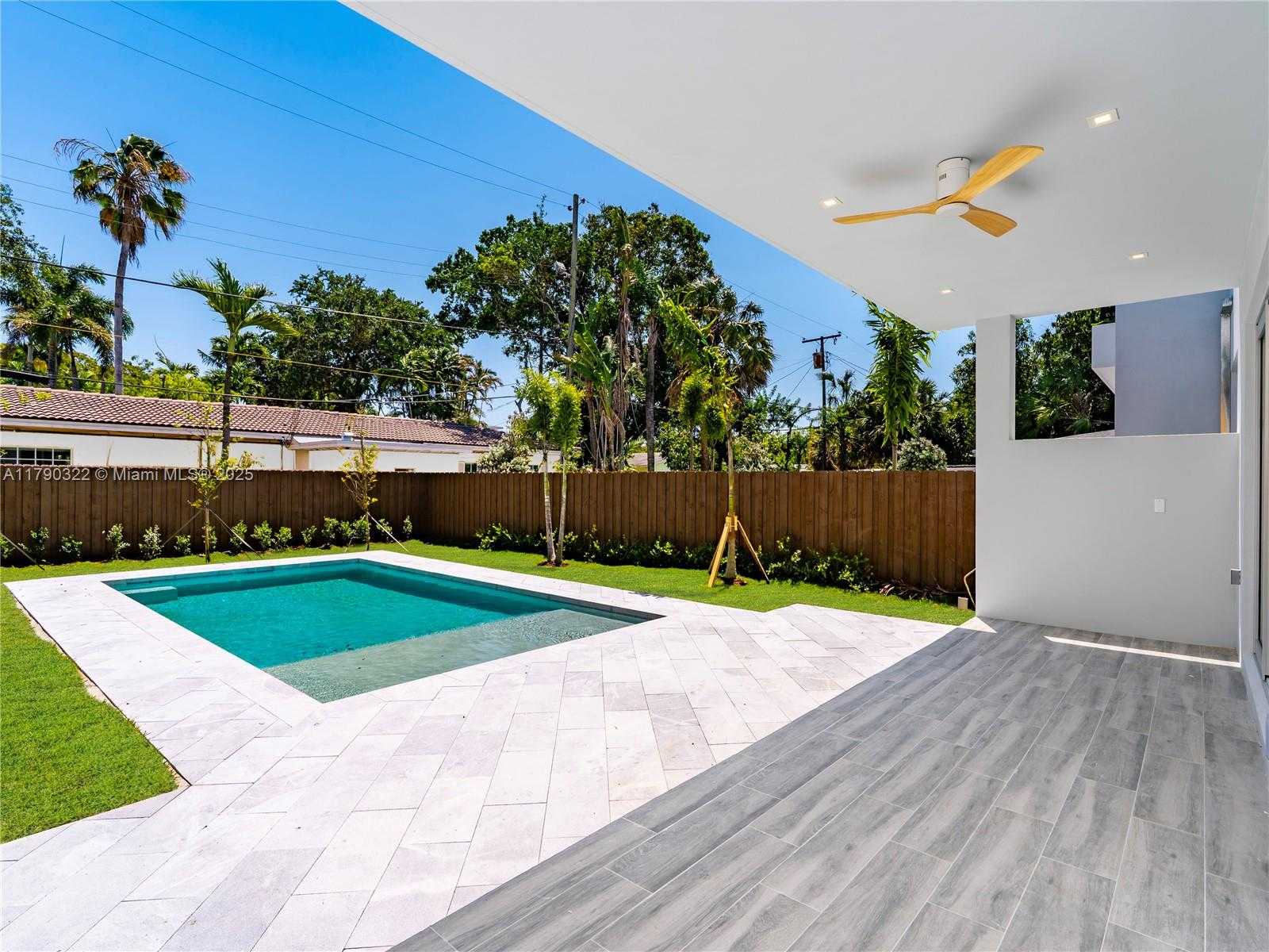 Small Image of 734 NORTH EAST 14TH AVE, Fort Lauderdale Number 24