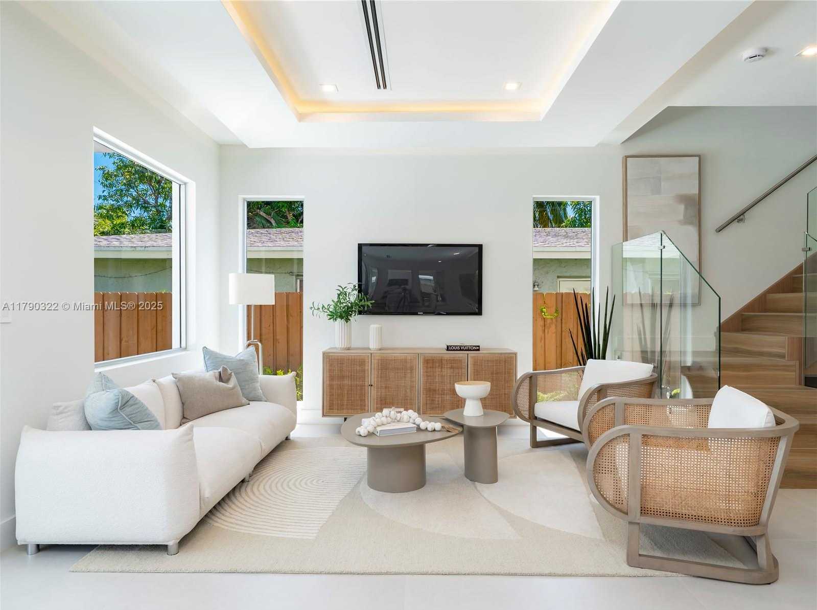 Small Image of 734 NORTH EAST 14TH AVE, Fort Lauderdale Number 9