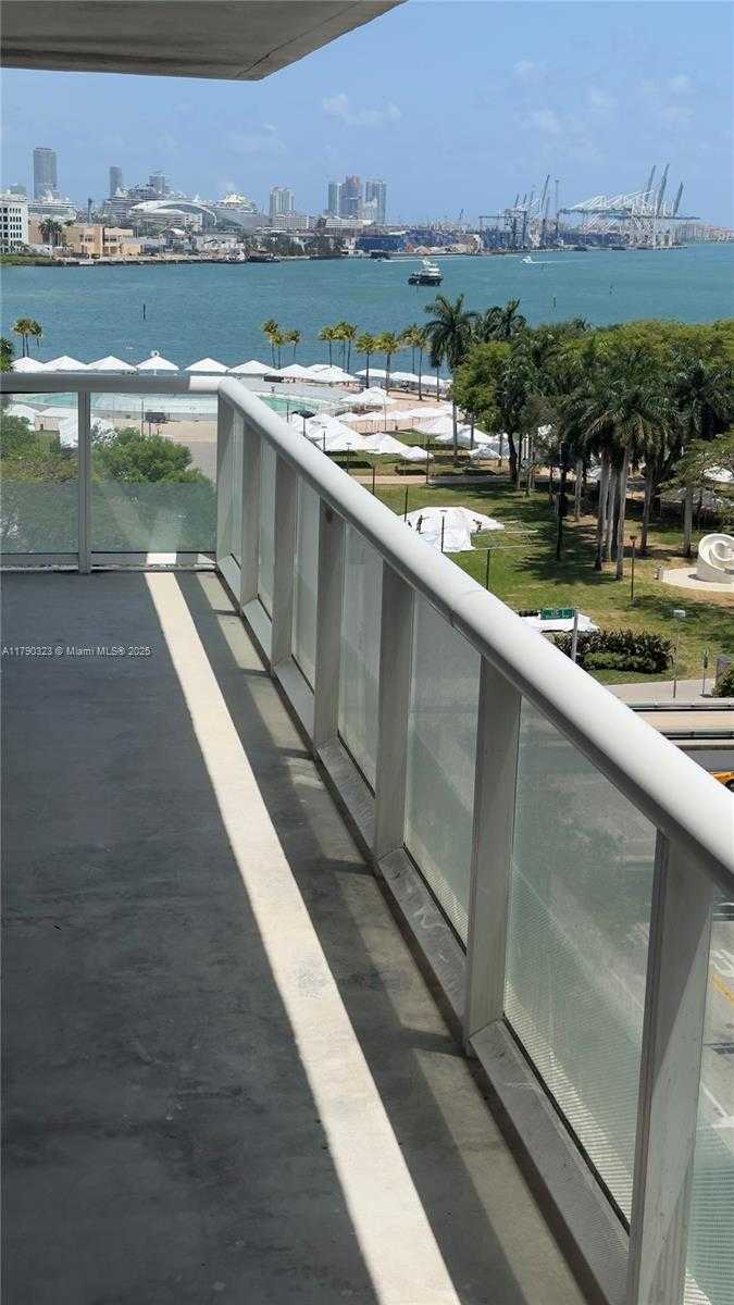 Small Image of 50 BISCAYNE BLVD #812, Miami Number 10