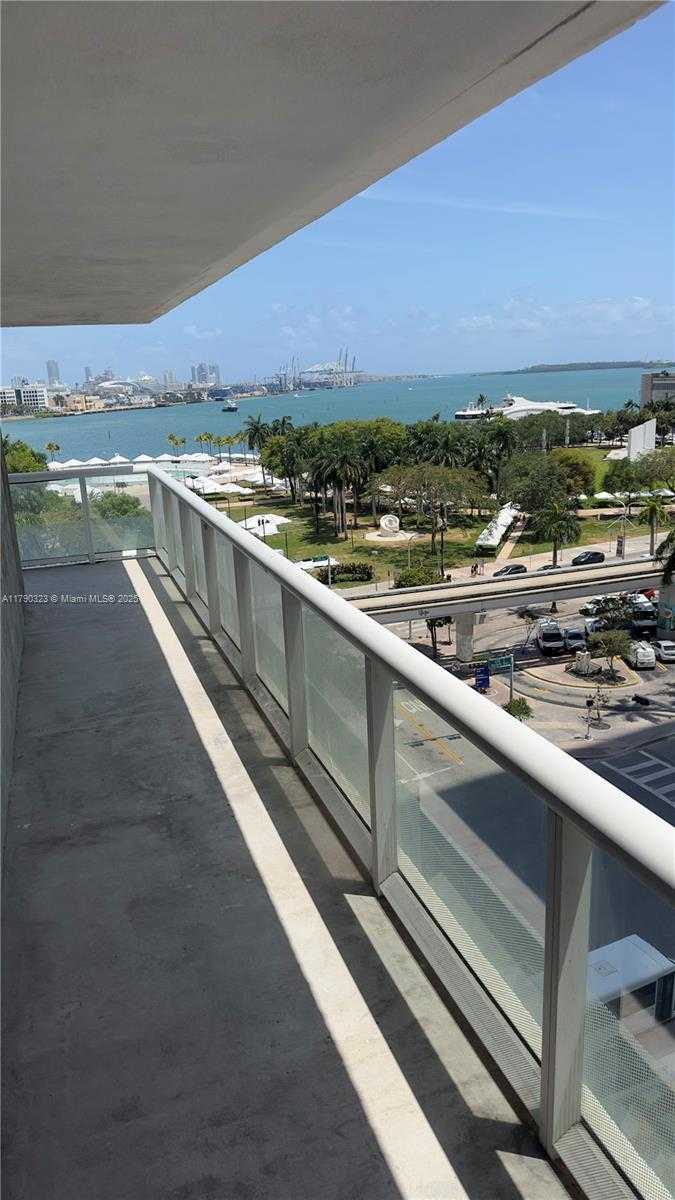 Small Image of 50 BISCAYNE BLVD #812, Miami Number 11