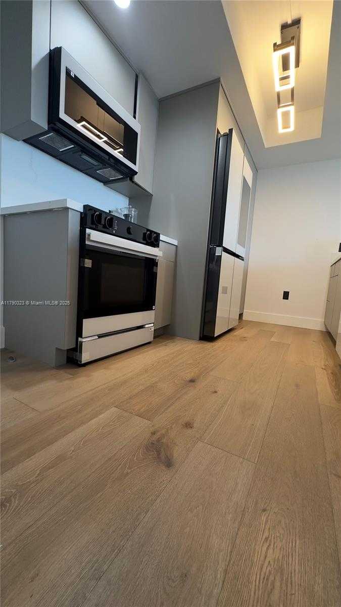 Small Image of 50 BISCAYNE BLVD #812, Miami Number 14