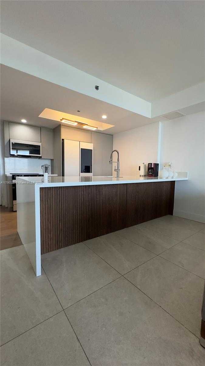 Small Image of 50 BISCAYNE BLVD #812, Miami Number 15