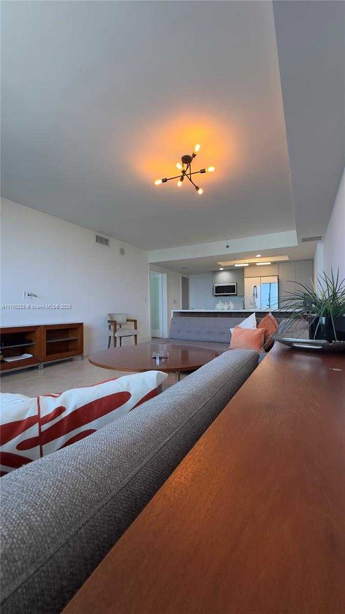 Small Image of 50 BISCAYNE BLVD #812, Miami Number 27
