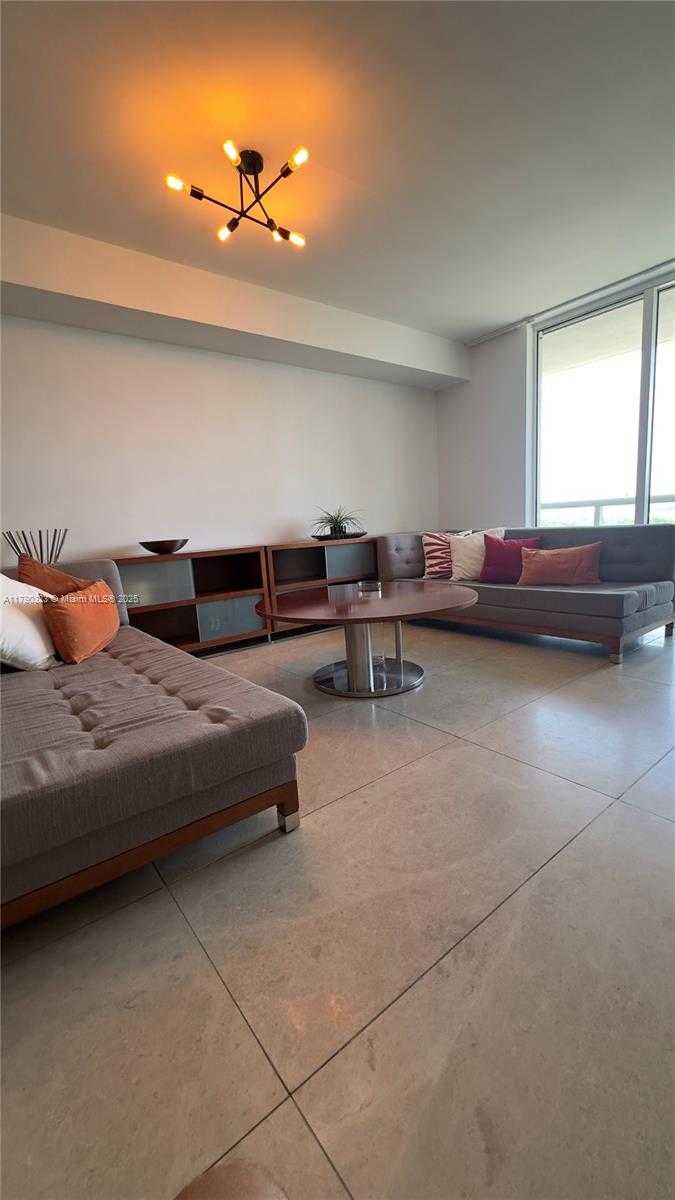 Small Image of 50 BISCAYNE BLVD #812, Miami Number 28