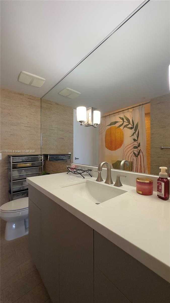 Small Image of 50 BISCAYNE BLVD #812, Miami Number 42
