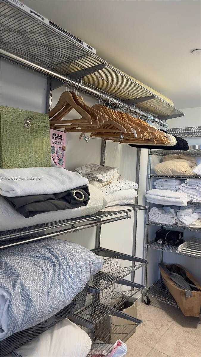 Small Image of 50 BISCAYNE BLVD #812, Miami Number 49