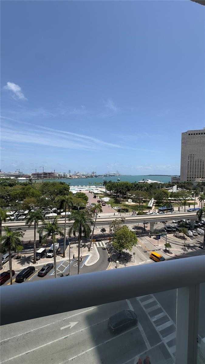 Small Image of 50 BISCAYNE BLVD #812, Miami Number 5