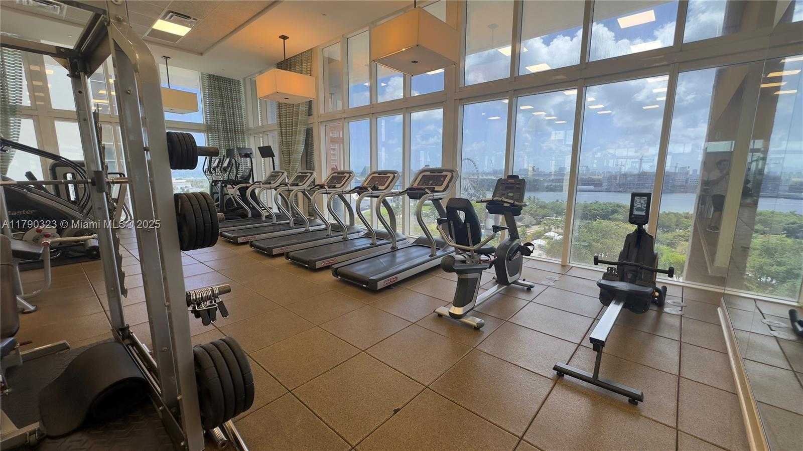 Small Image of 50 BISCAYNE BLVD #812, Miami Number 51