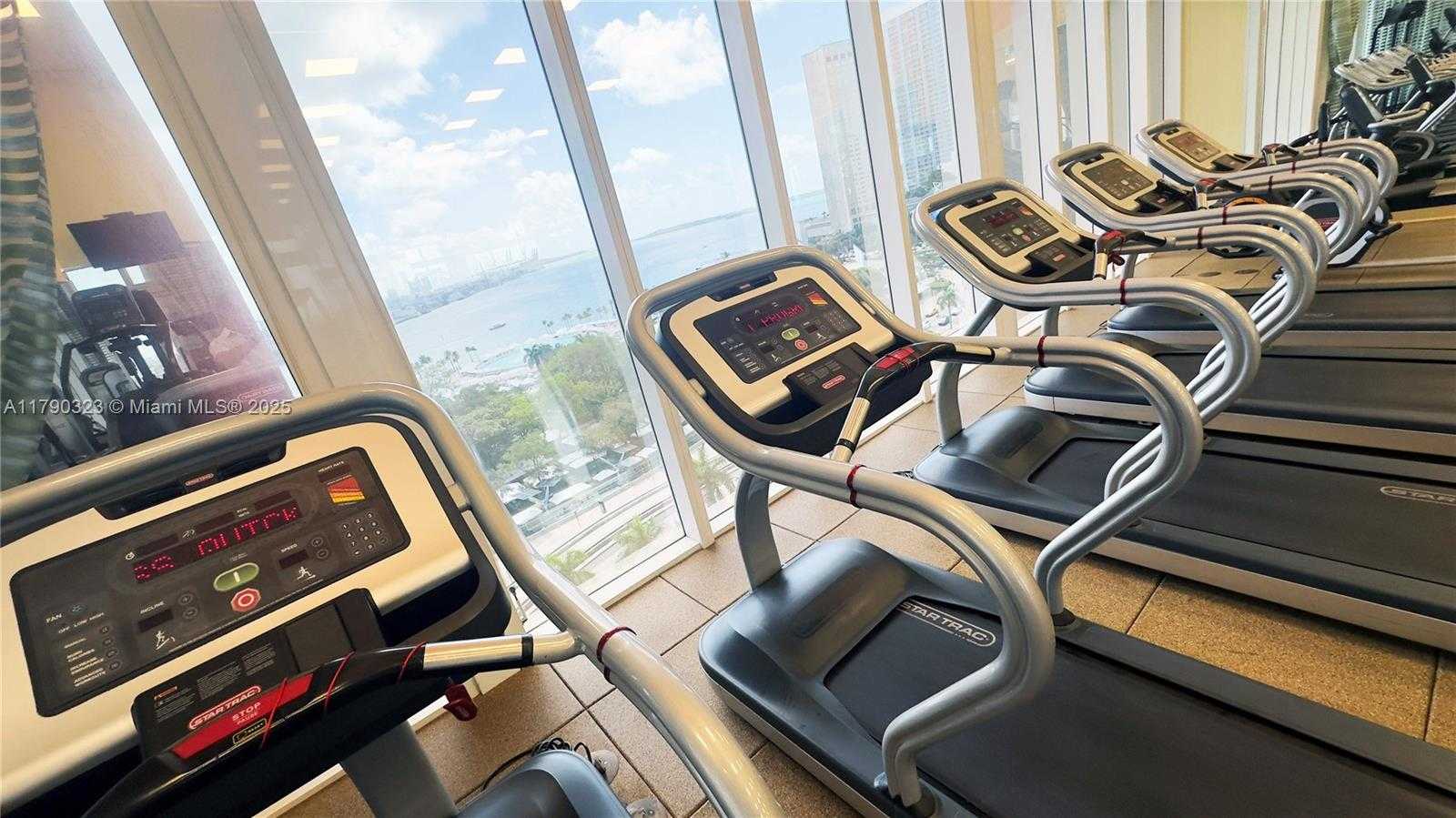 Small Image of 50 BISCAYNE BLVD #812, Miami Number 54
