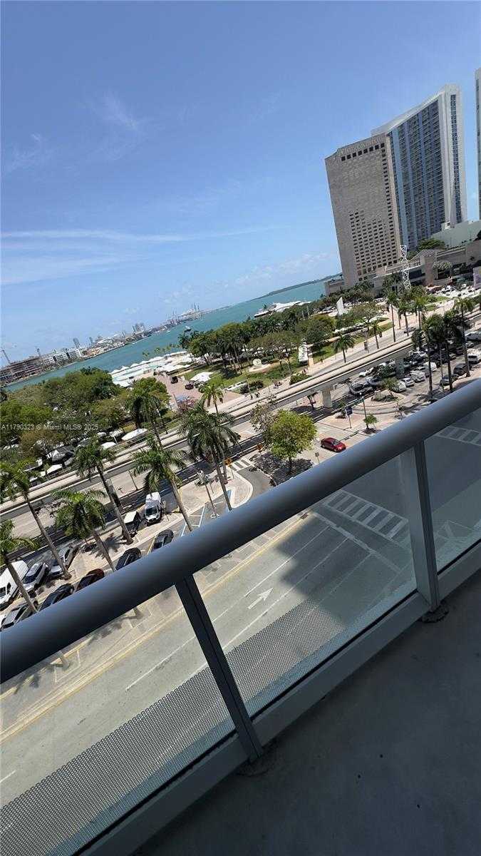 Small Image of 50 BISCAYNE BLVD #812, Miami Number 7
