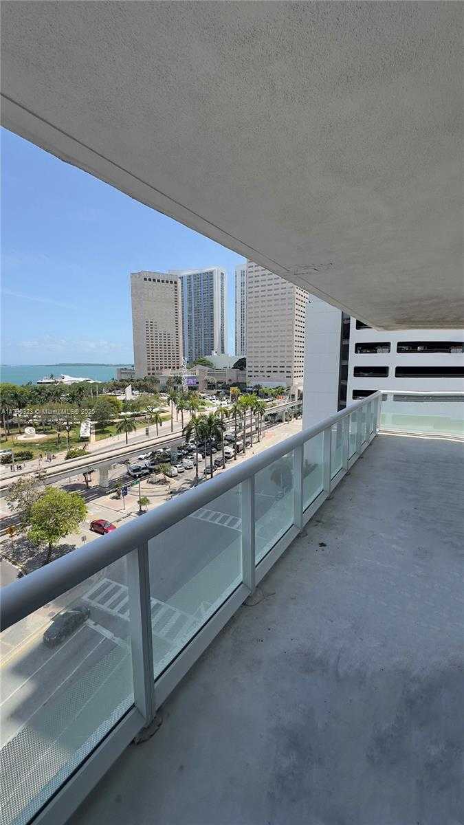 Small Image of 50 BISCAYNE BLVD #812, Miami Number 9