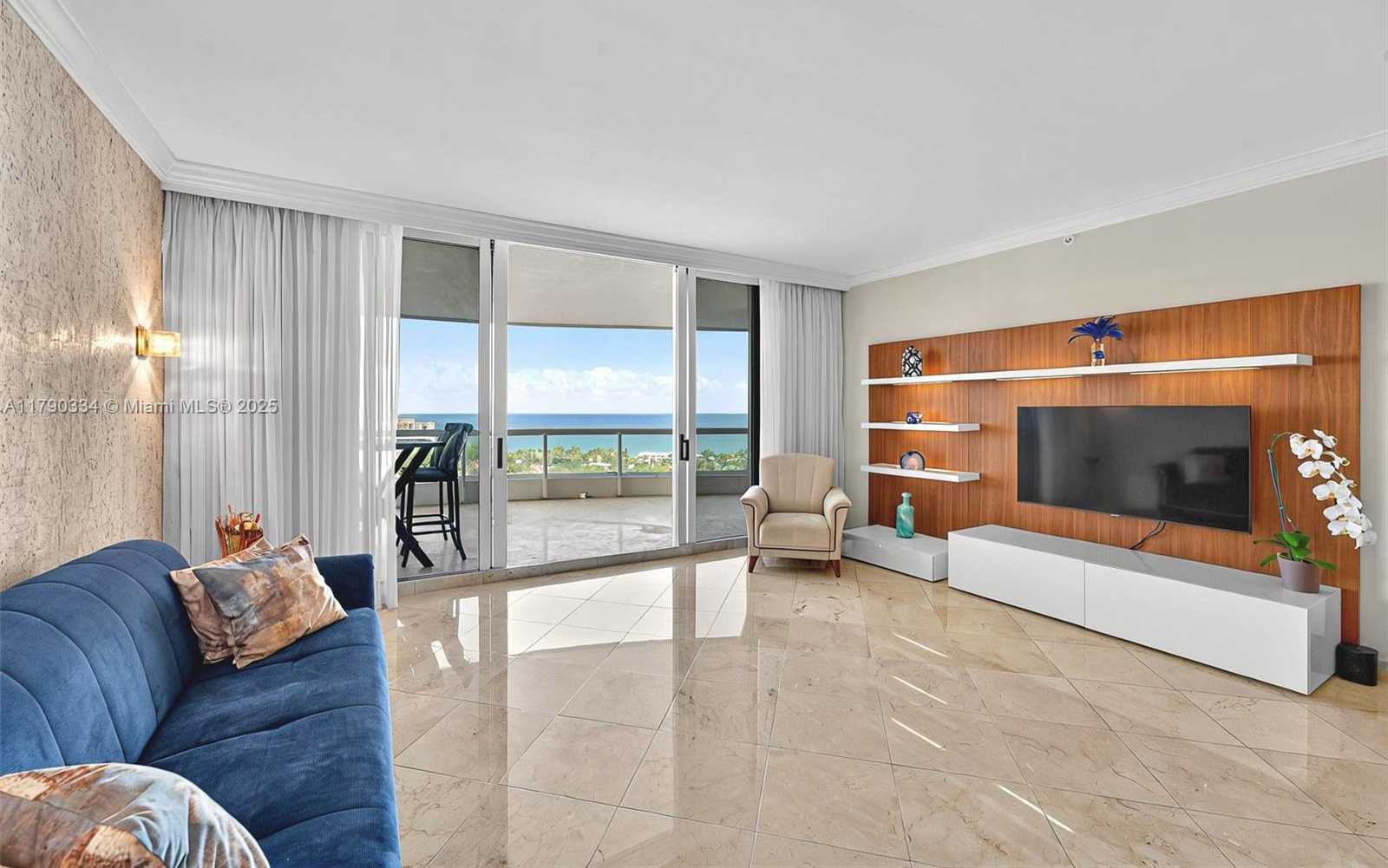 Small Image of 21050 POINT PL #2301, Aventura Number 12