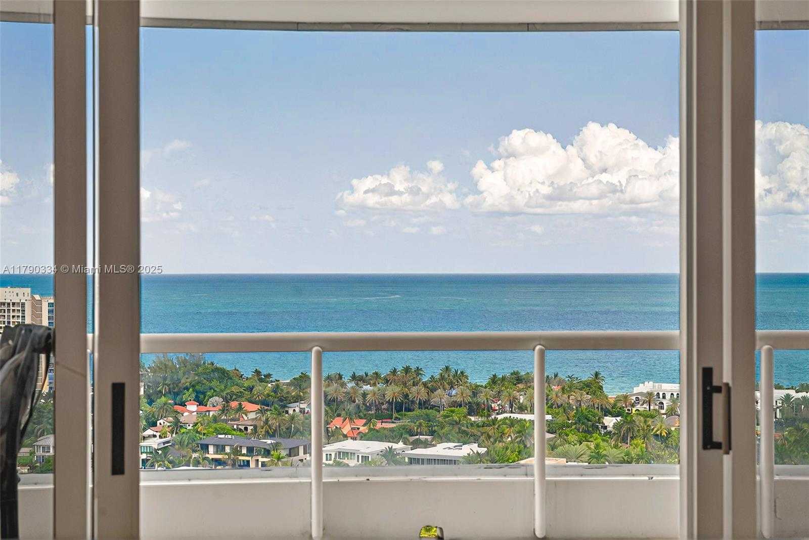Small Image of 21050 POINT PL #2301, Aventura Number 2