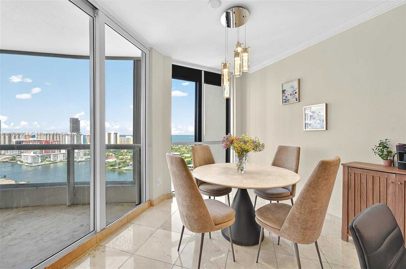 Small Image of 21050 POINT PL #2301, Aventura Number 6