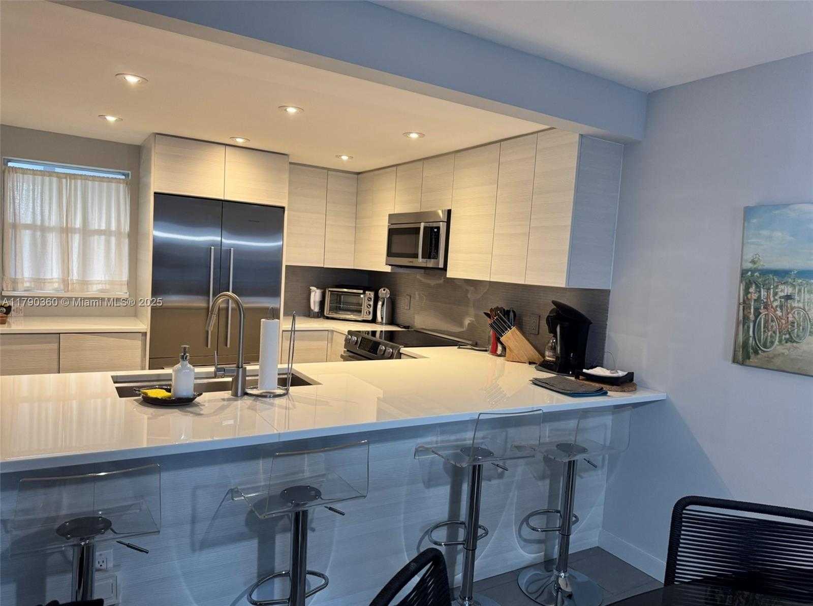 Small Image of 3600 170 ST #Apt.D.400, North Miami Beach Number 12