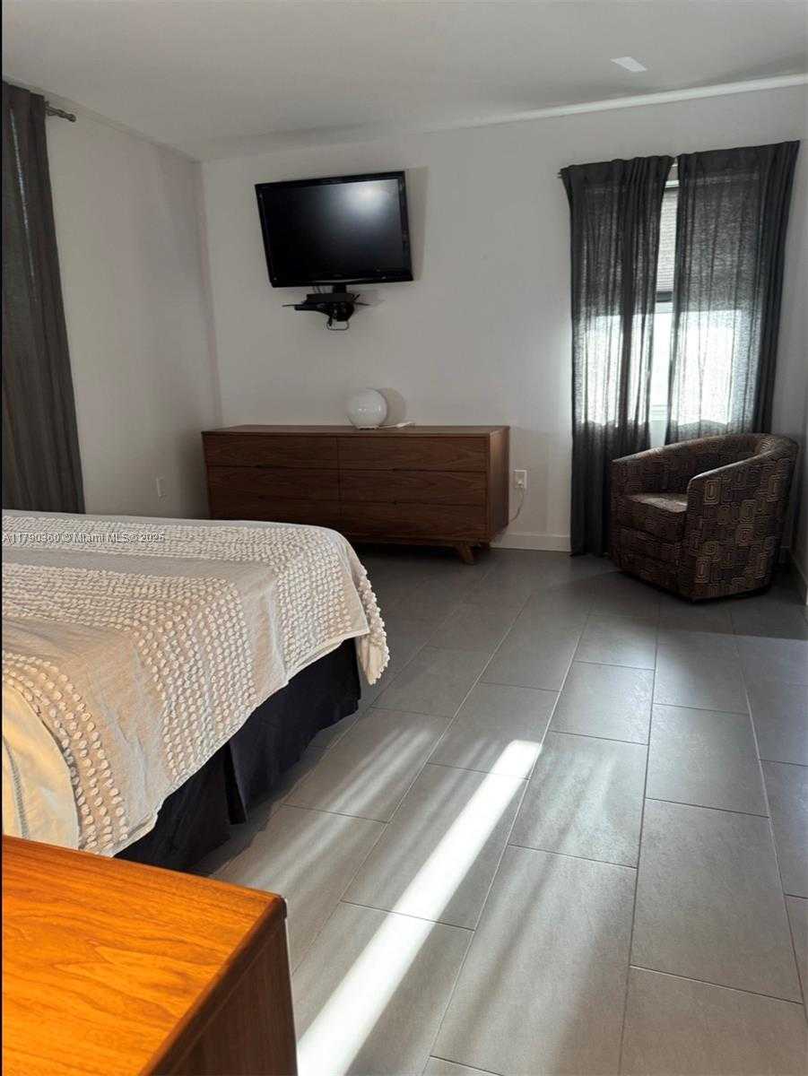 Small Image of 3600 170 ST #Apt.D.400, North Miami Beach Number 26