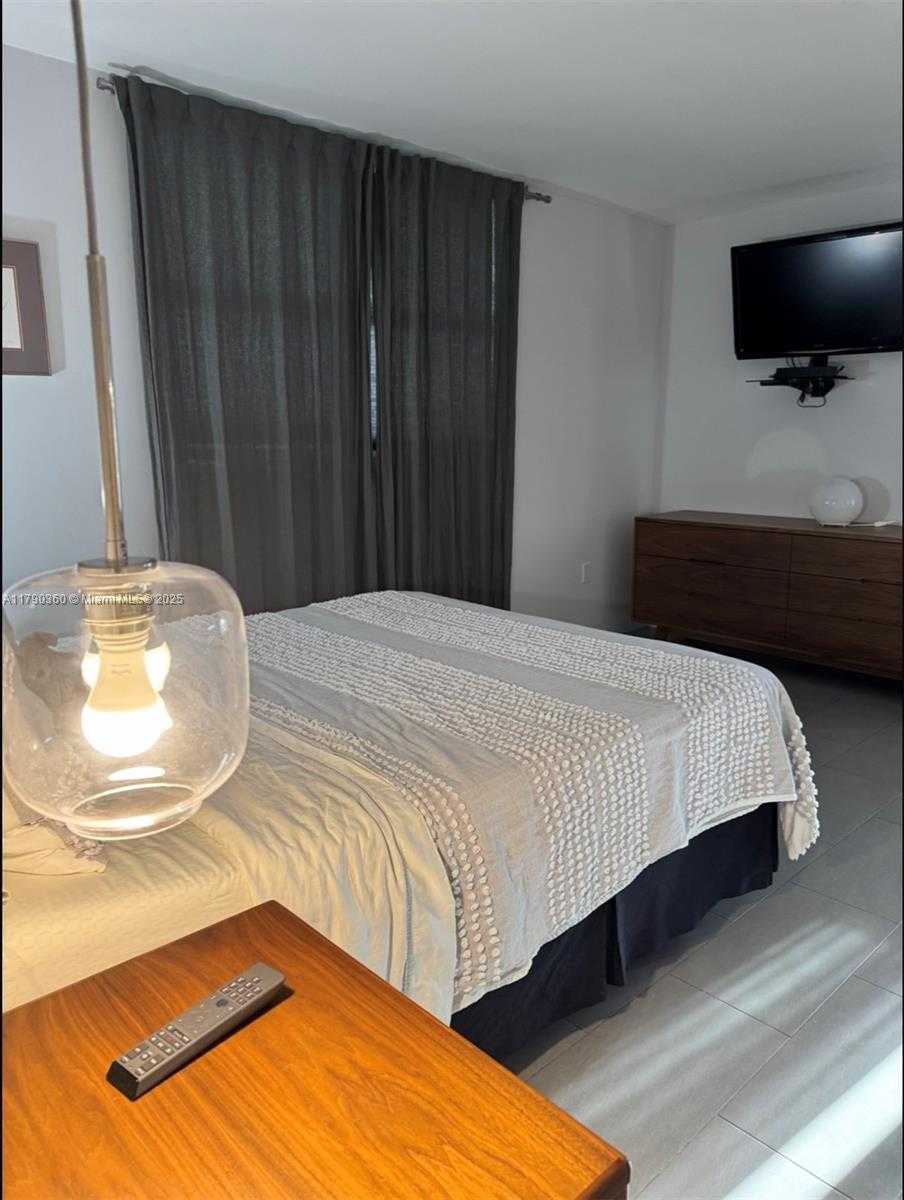 Small Image of 3600 170 ST #Apt.D.400, North Miami Beach Number 27