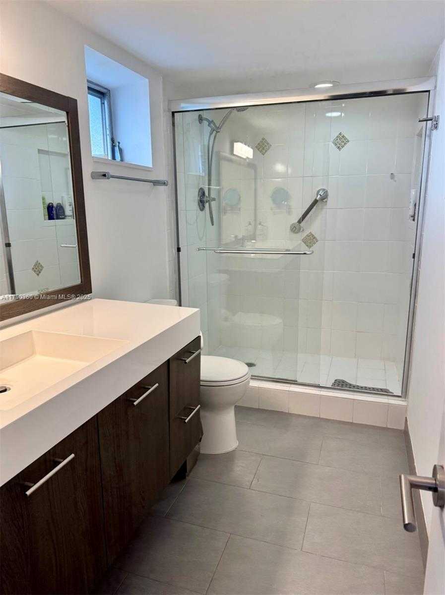 Small Image of 3600 170 ST #Apt.D.400, North Miami Beach Number 33