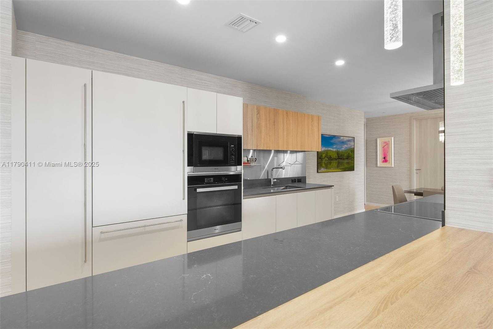 Small Image of 1000 BRICKELL PLZ #PH5603, Miami Number 10
