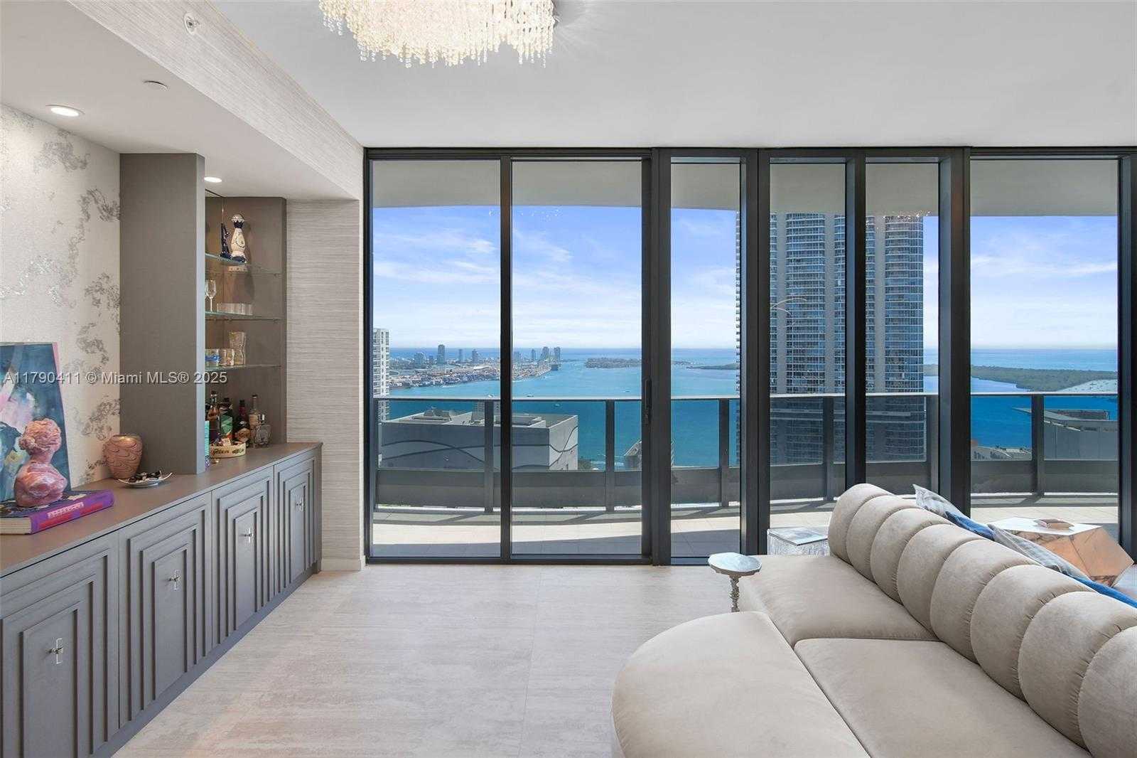 Small Image of 1000 BRICKELL PLZ #PH5603, Miami Number 17