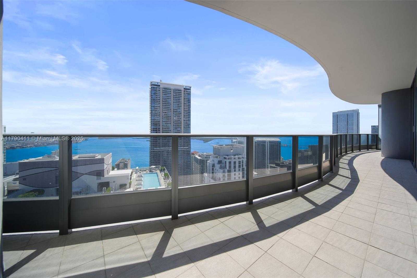 Small Image of 1000 BRICKELL PLZ #PH5603, Miami Number 2