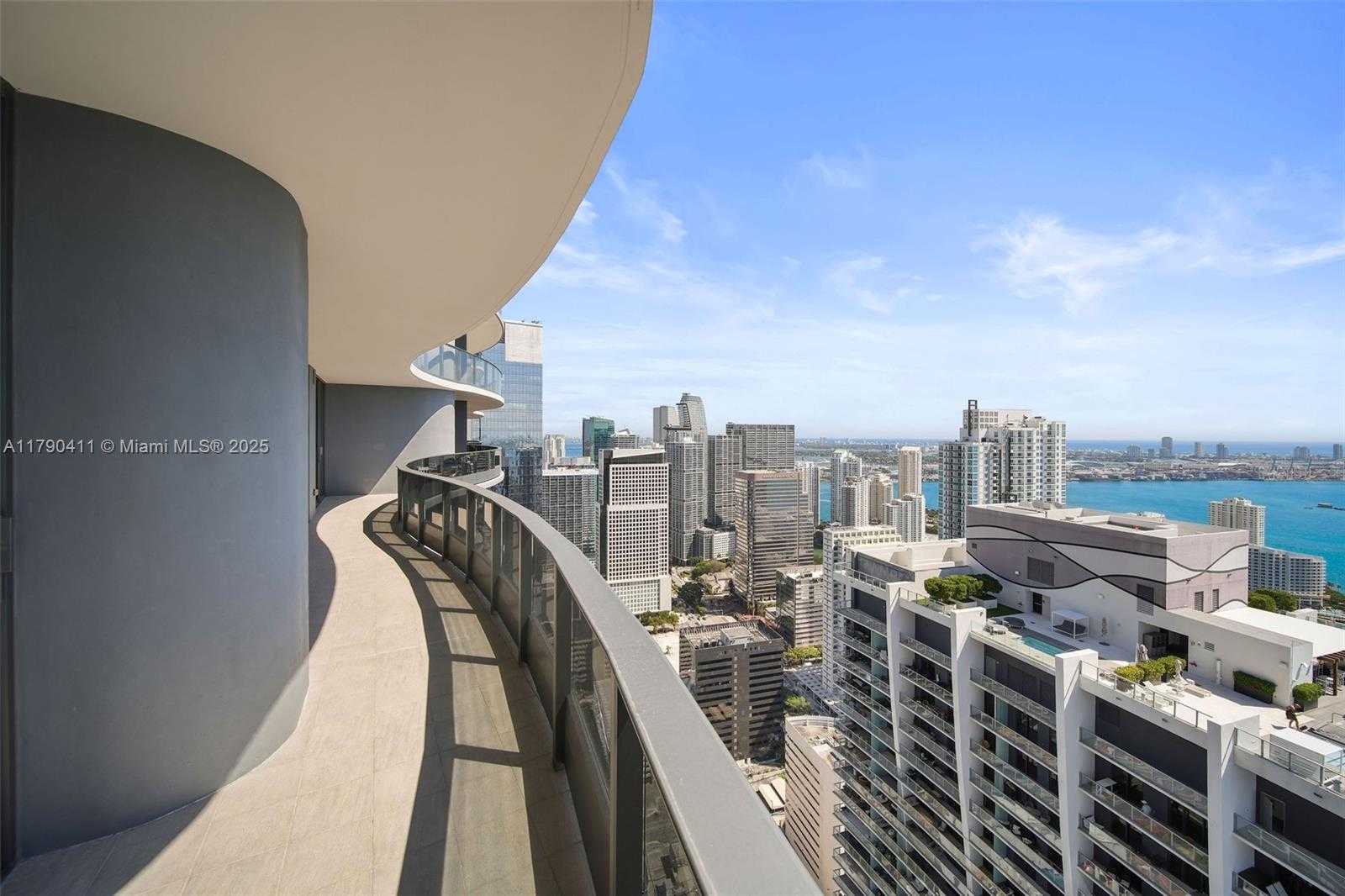 Small Image of 1000 BRICKELL PLZ #PH5603, Miami Number 20