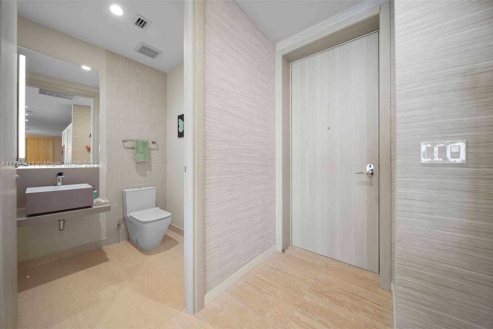 Small Image of 1000 BRICKELL PLZ #PH5603, Miami Number 38