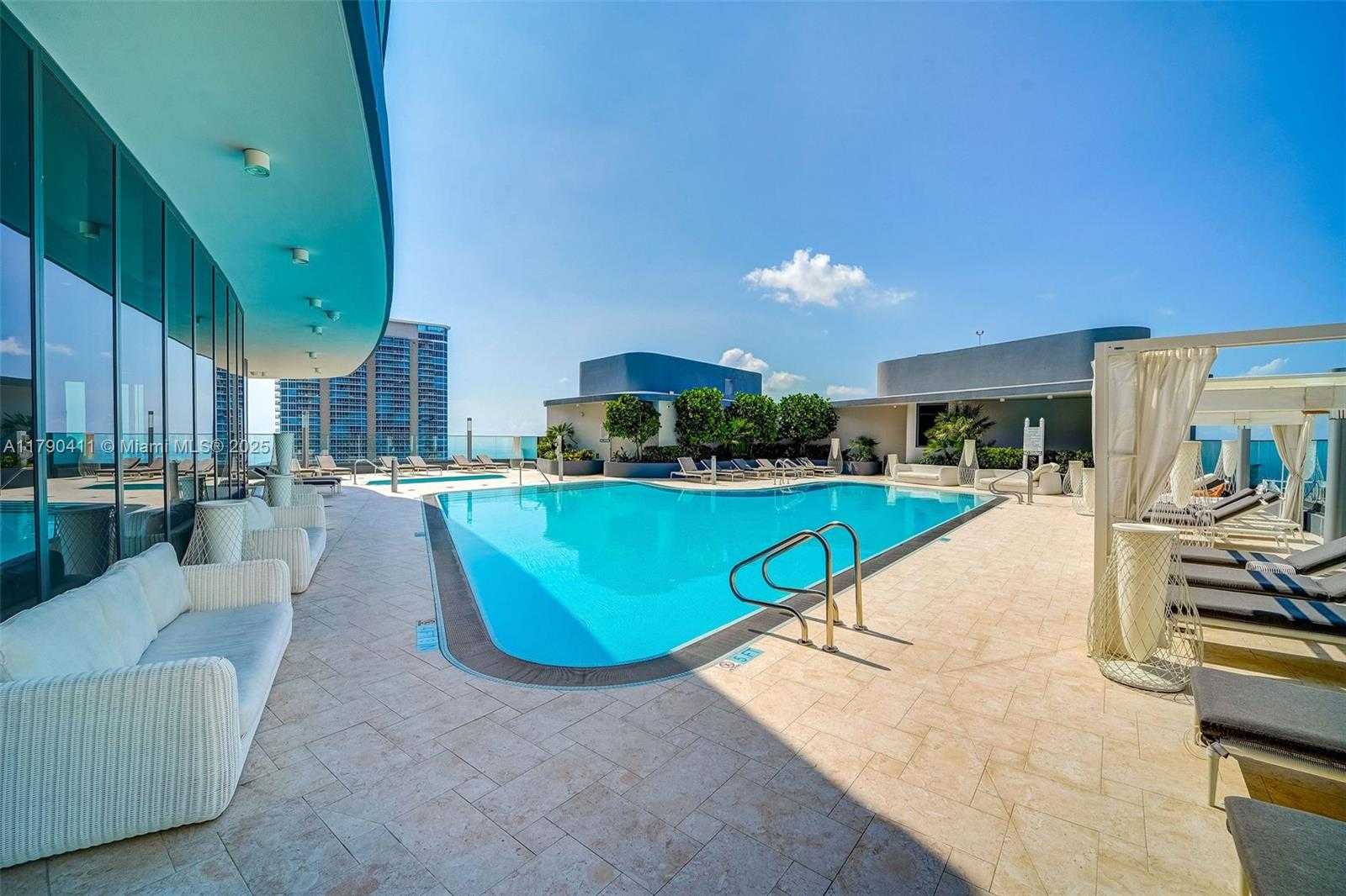 Small Image of 1000 BRICKELL PLZ #PH5603, Miami Number 41