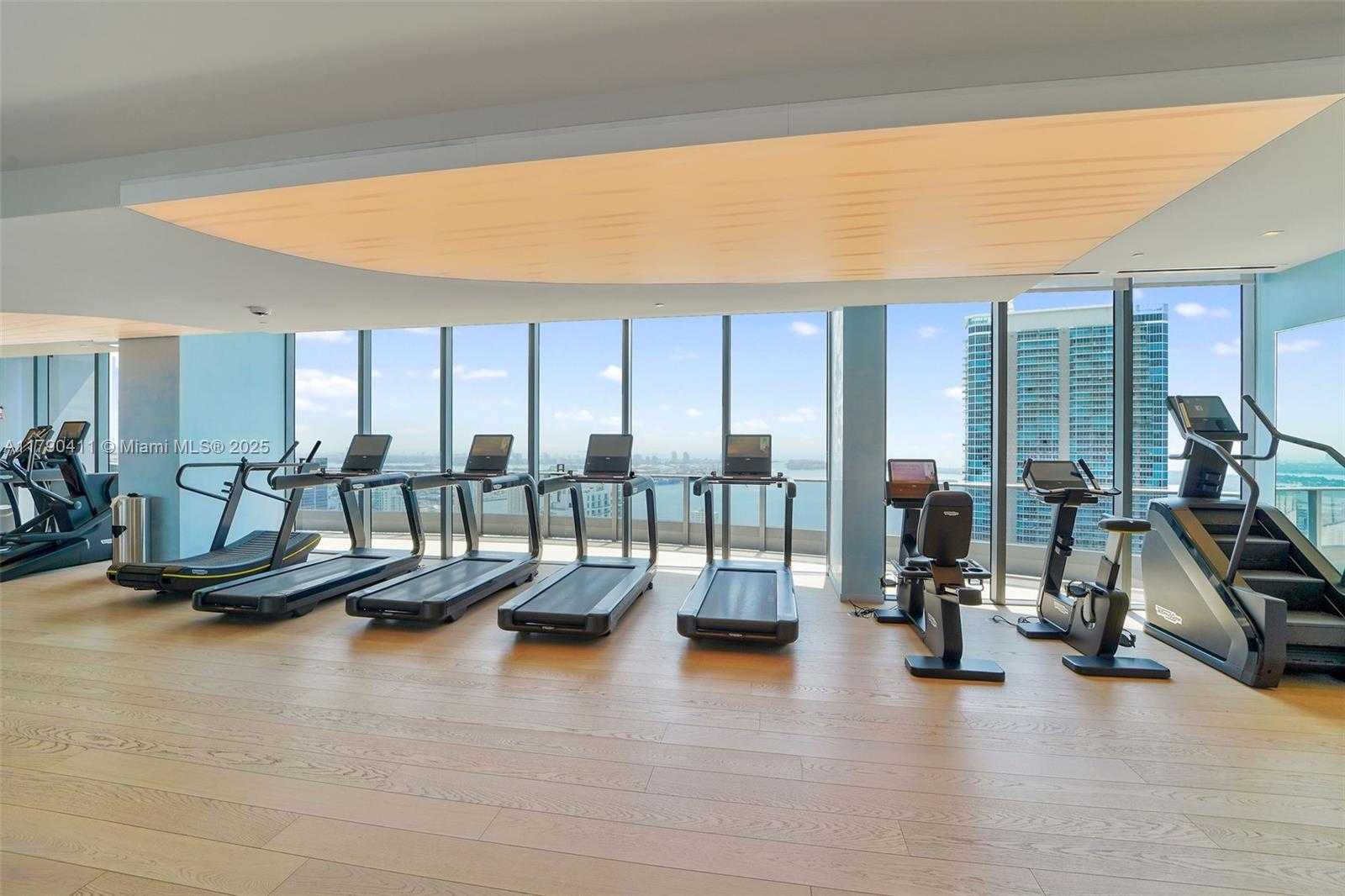 Small Image of 1000 BRICKELL PLZ #PH5603, Miami Number 44