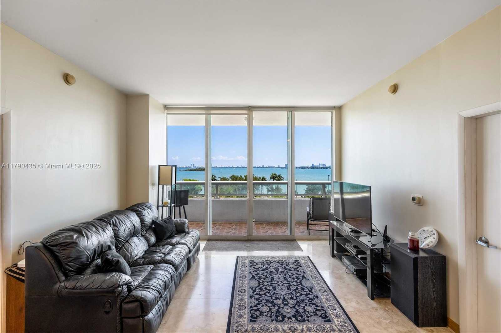 Small Image of 1800 NORTH BAYSHORE DR #509, Miami Number 12