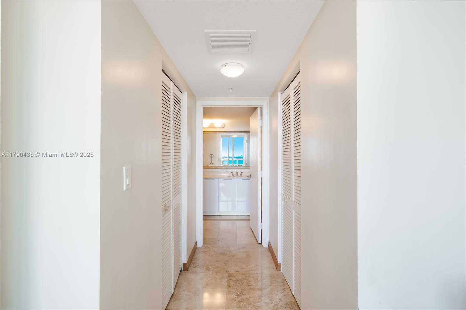 Small Image of 1800 NORTH BAYSHORE DR #509, Miami Number 16