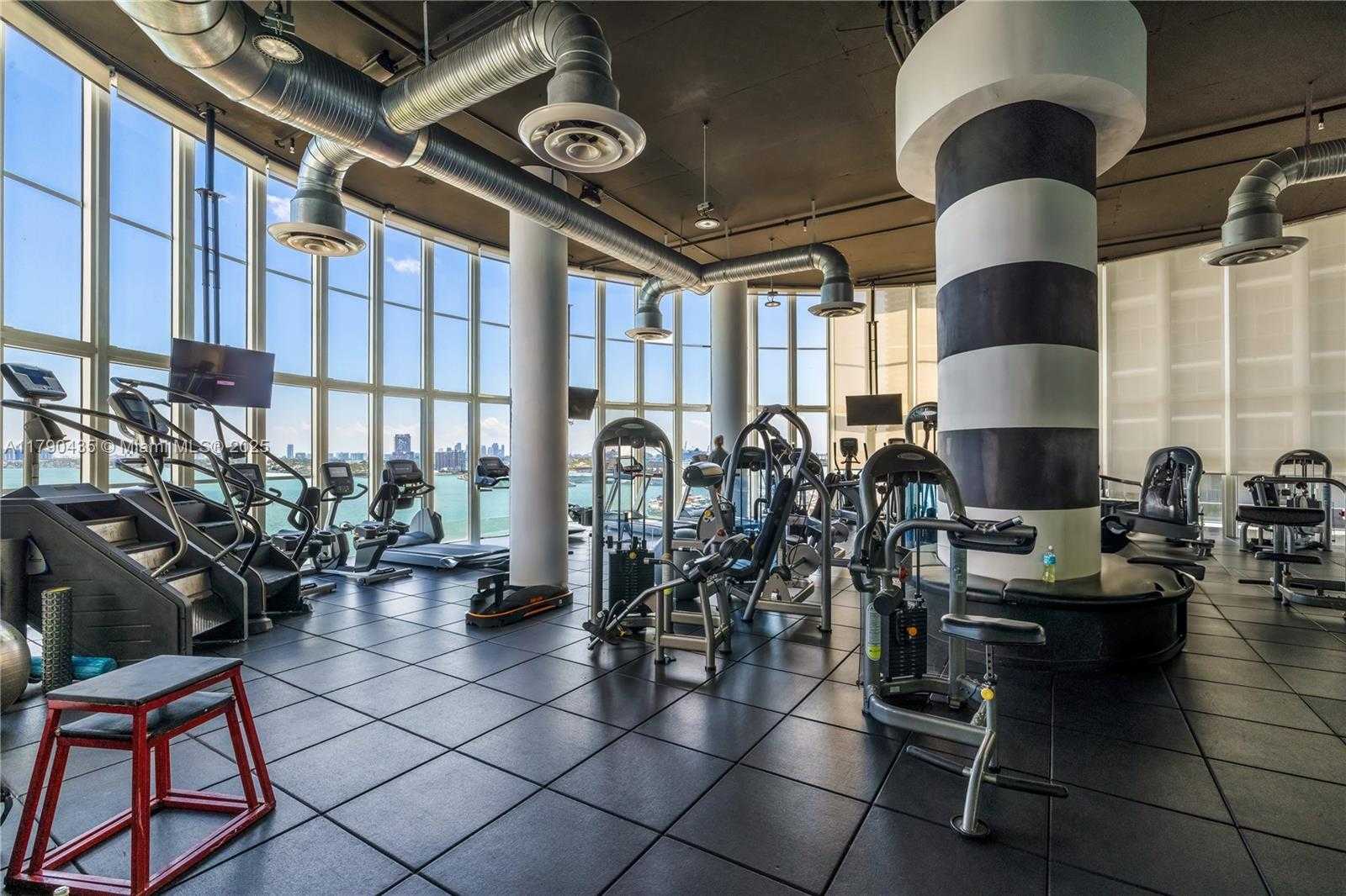 Small Image of 1800 NORTH BAYSHORE DR #509, Miami Number 25