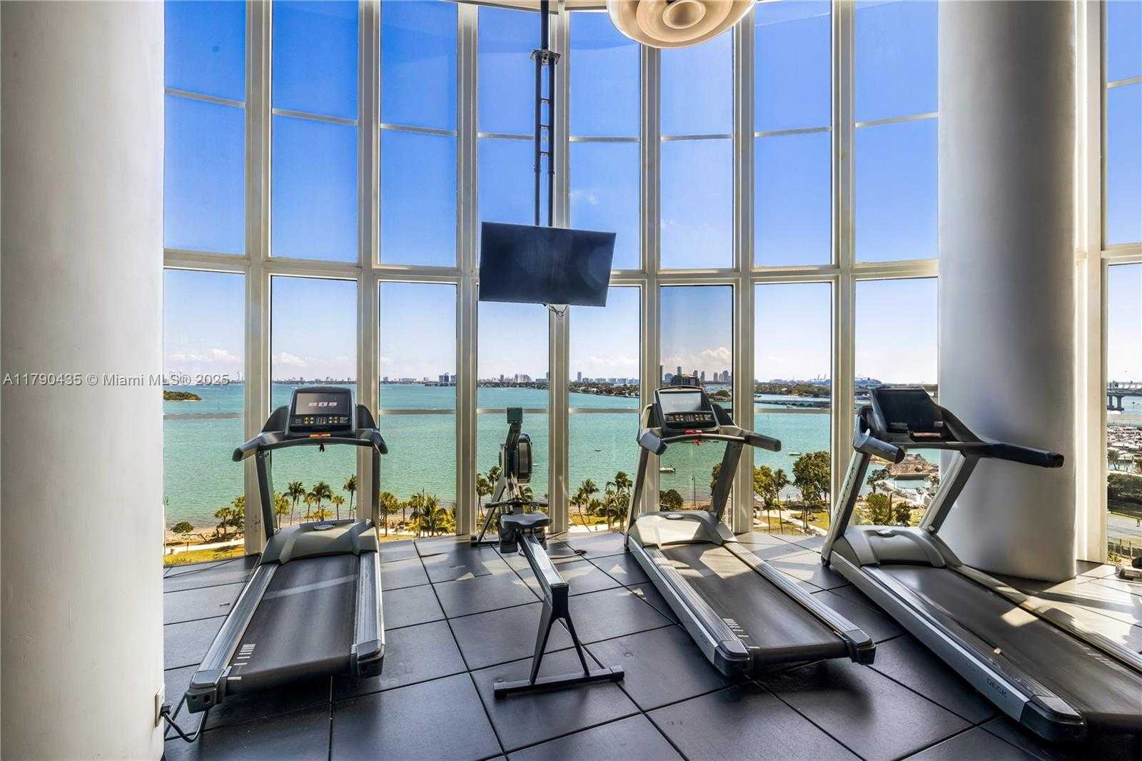 Small Image of 1800 NORTH BAYSHORE DR #509, Miami Number 26