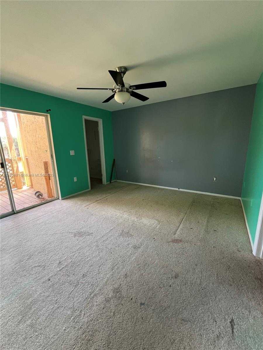 Small Image of 4815 VIA PALM LKS #1413, West Palm Beach Number 11