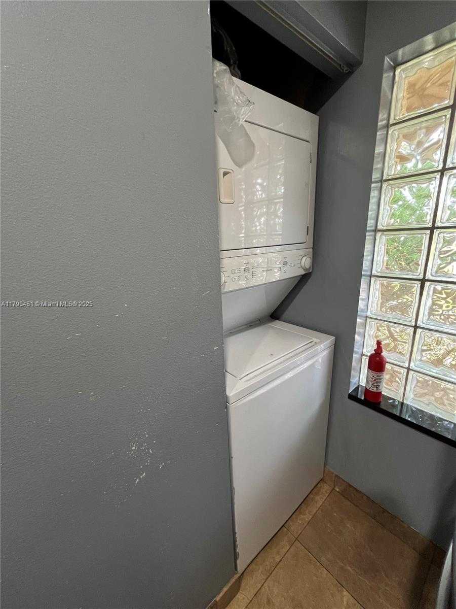 Small Image of 4815 VIA PALM LKS #1413, West Palm Beach Number 12