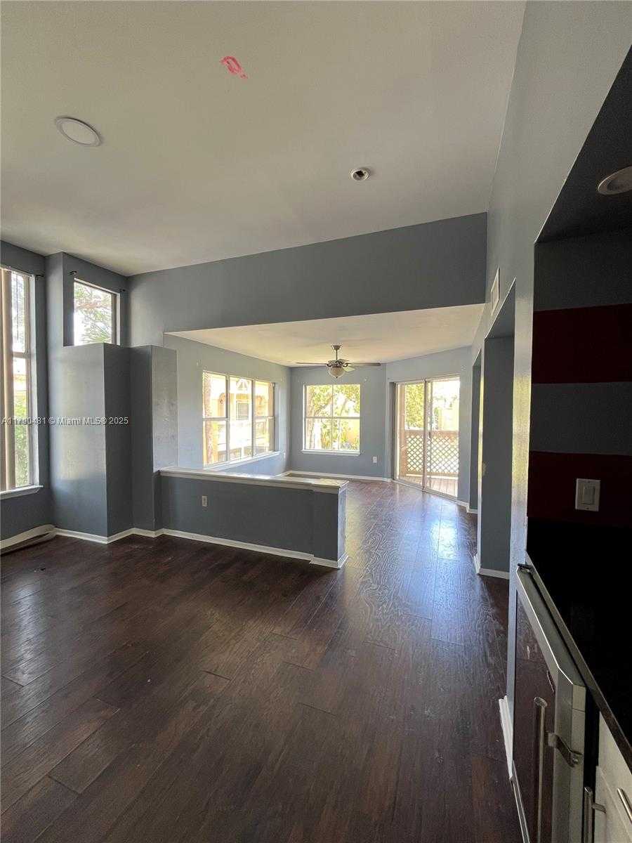 Small Image of 4815 VIA PALM LKS #1413, West Palm Beach Number 4