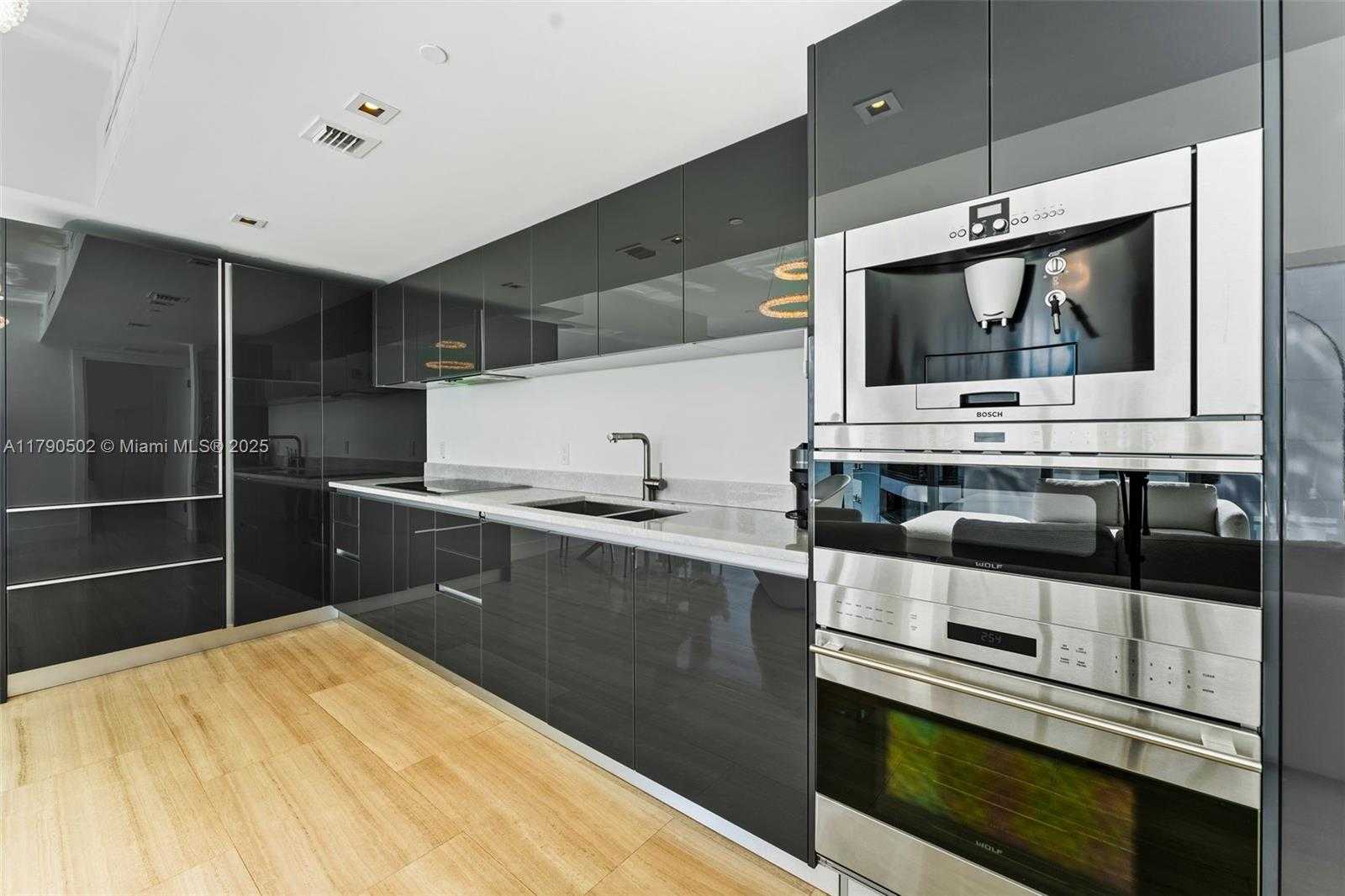 Small Image of 1451 BRICKELL AVE #1803, Miami Number 13