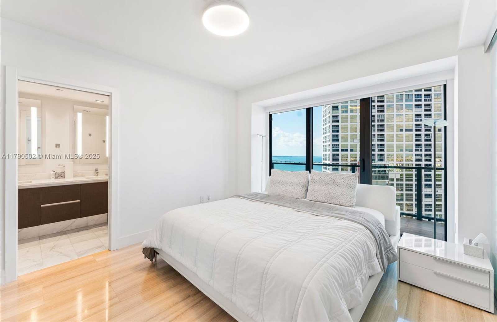 Small Image of 1451 BRICKELL AVE #1803, Miami Number 5