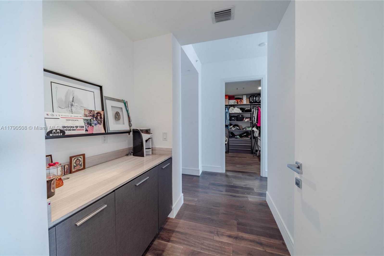 Small Image of 3250 NORTH EAST 188TH ST #606, Aventura Number 21