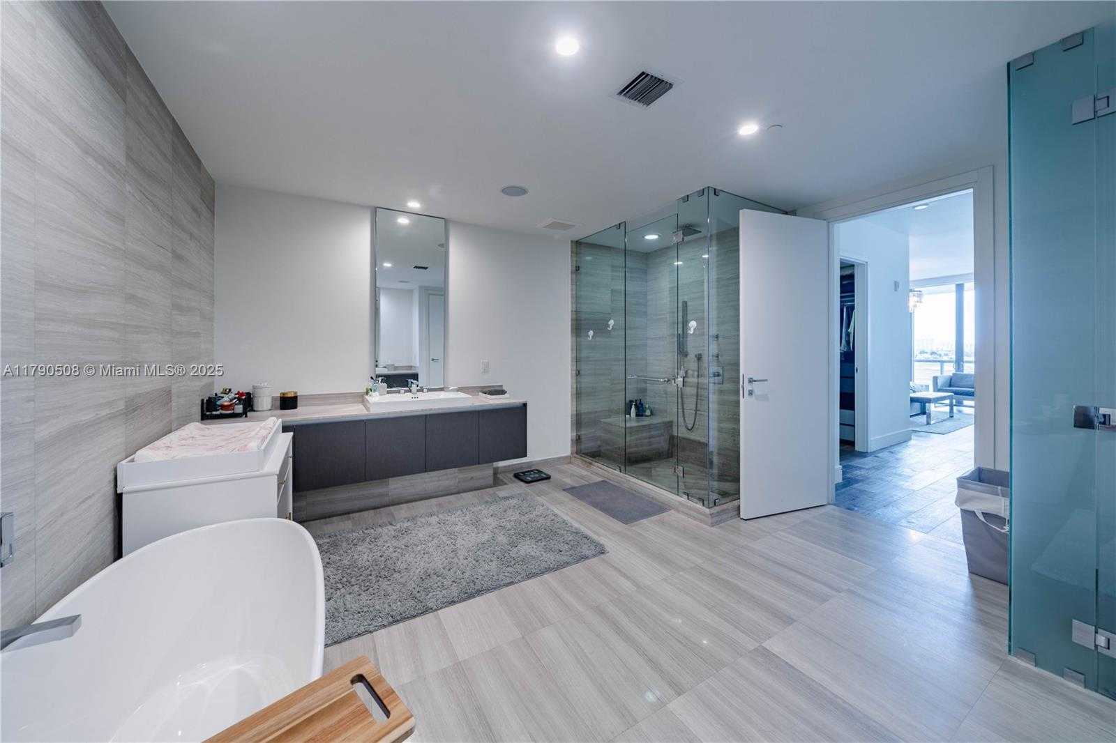 Small Image of 3250 NORTH EAST 188TH ST #606, Aventura Number 26